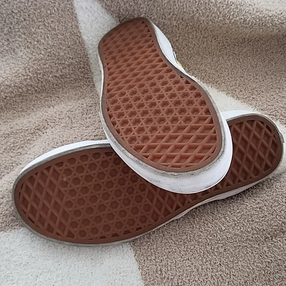 VANS White/Yellow Checkerboard Slip-on Sneakers Size 5 - Picture 6 of 8